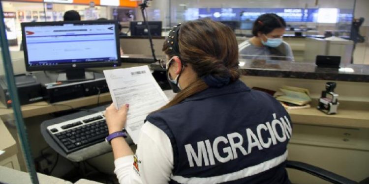 Migración impacta familias locales
