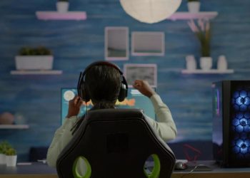 Videojuegos atraen a jóvenes locales